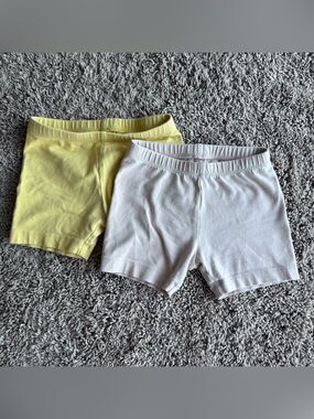 Bundle of 2 girls Old Navy bike shorts 3T